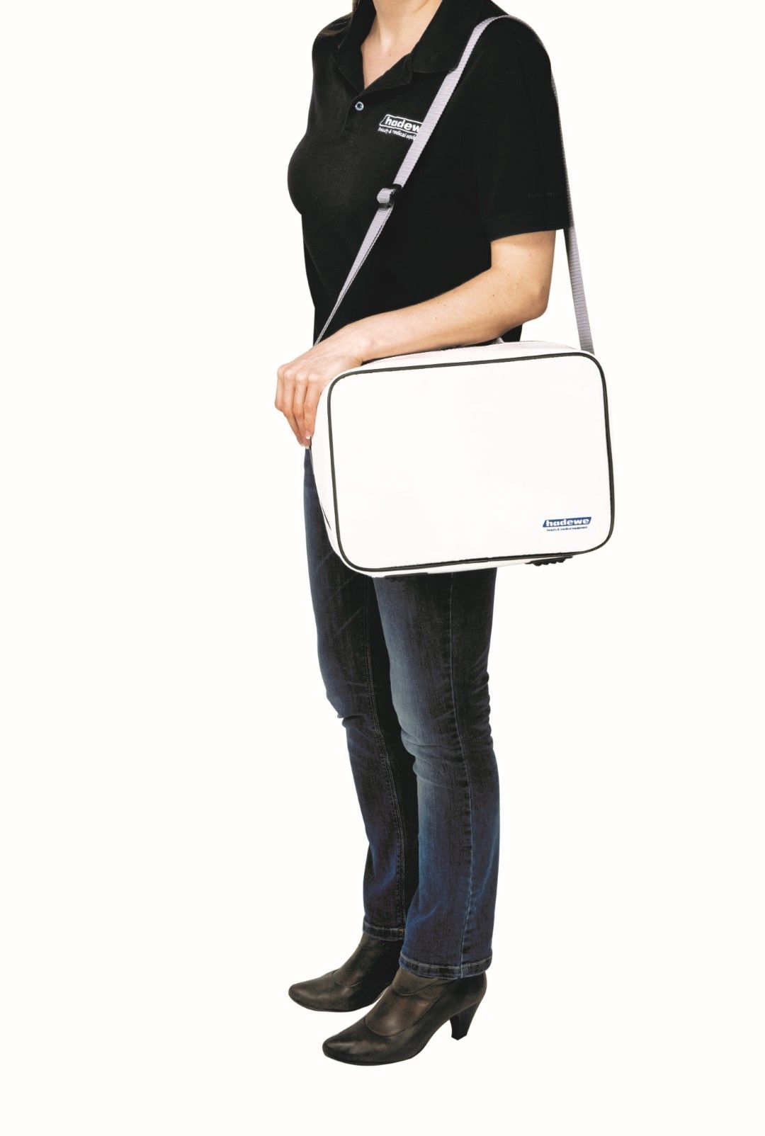 HADEWE EQUIPMENT AND MATERIAL BAGS photo