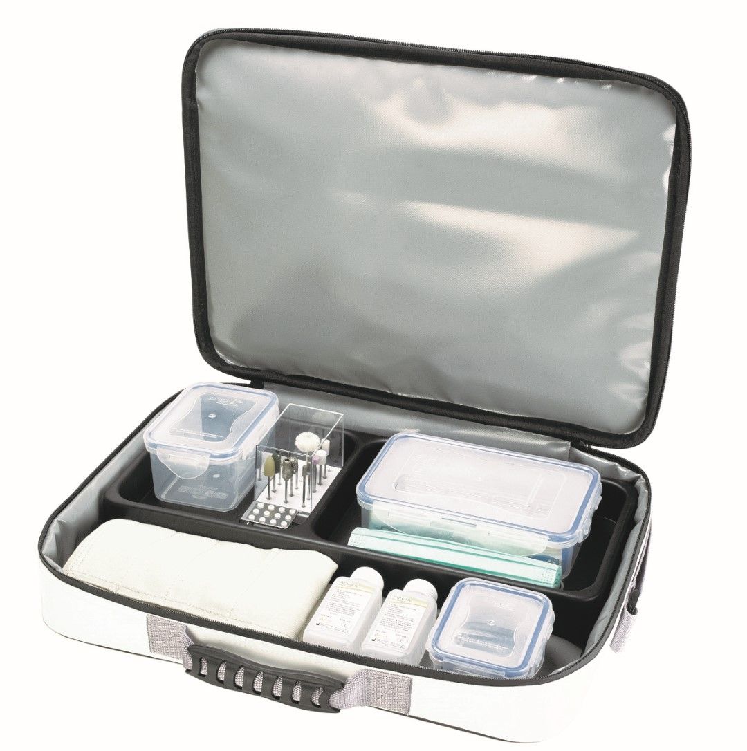 HADEWE EQUIPMENT AND MATERIAL BAGS photo