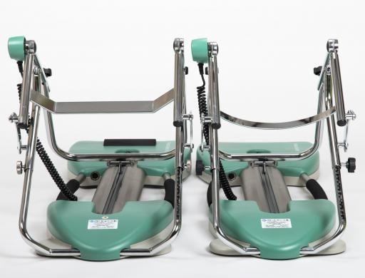 KINETEC SPECTRA XL KNEE CPM / INCLUDING DELUXE HYGIENIC PADS photo